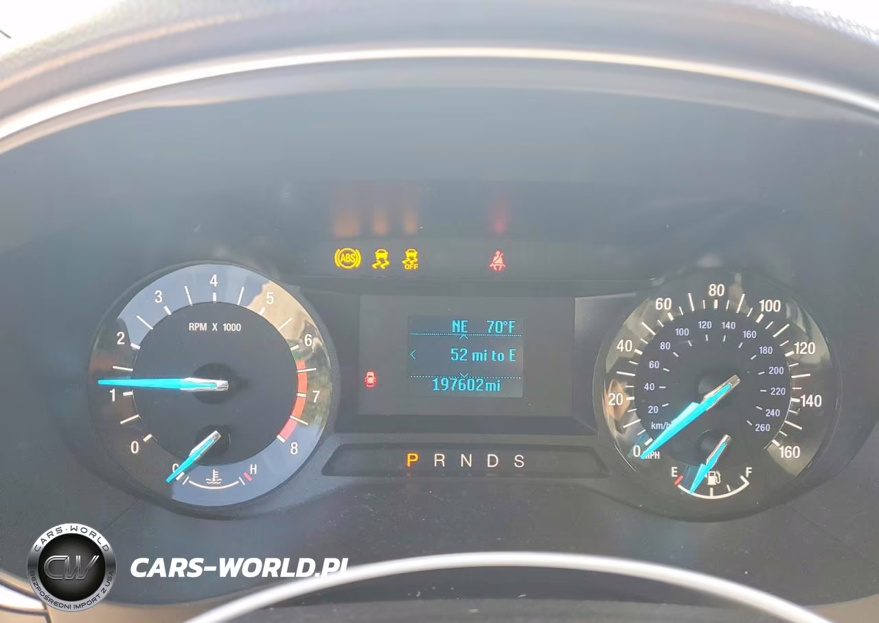 2015 Ford Fusion S VIN:3FA6P0G76FR299369 - 9