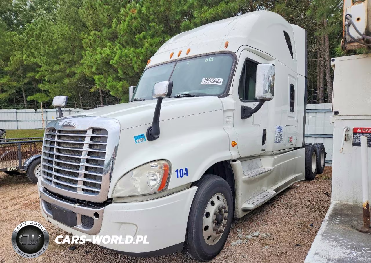 2016 Freightliner Cascadia 125 VIN:3AKJGLD50GSHP5544 - 1