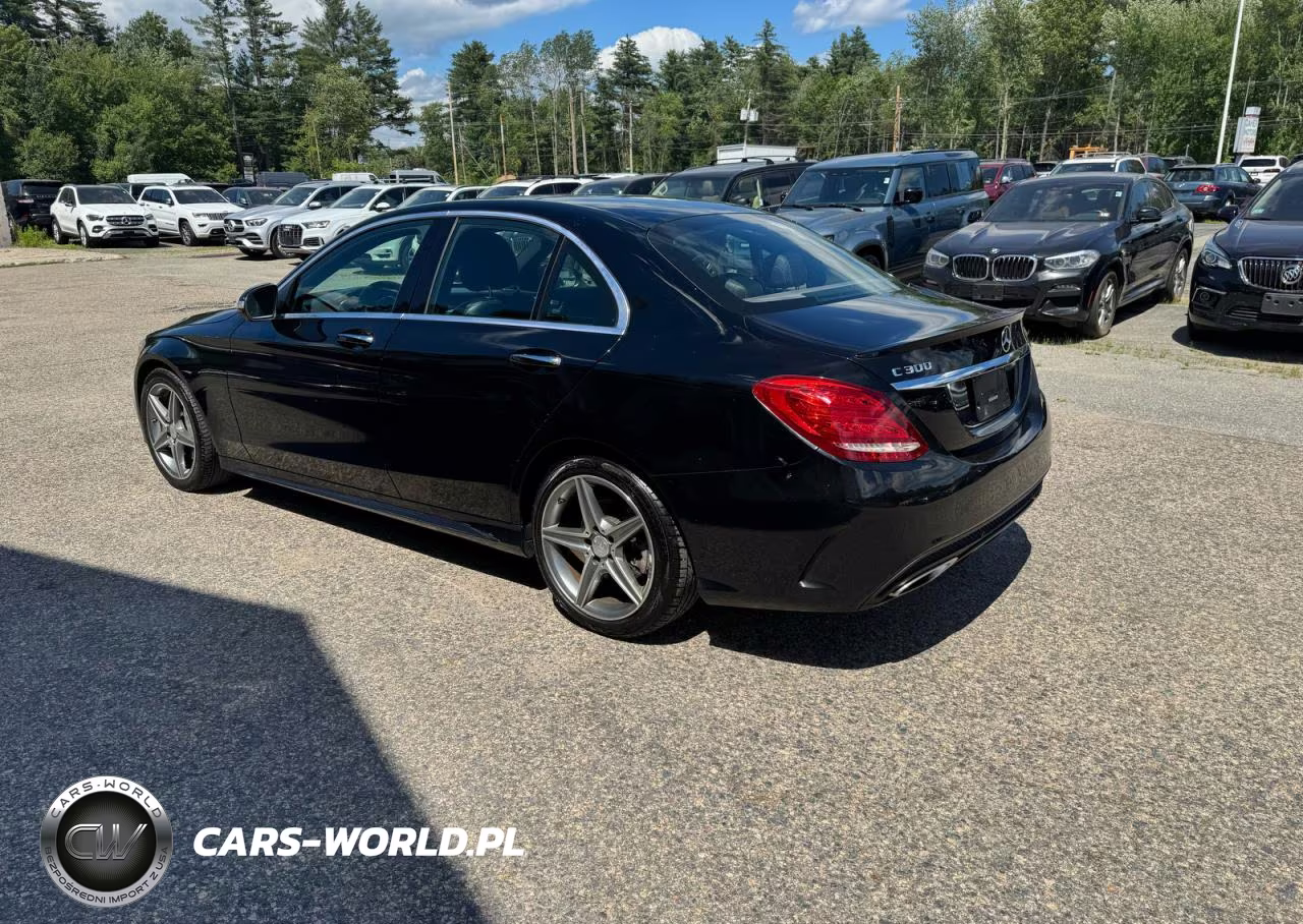 2015 Mercedes-Benz C 300 4Matic VIN:55SWF4KB4FU052464 - 3
