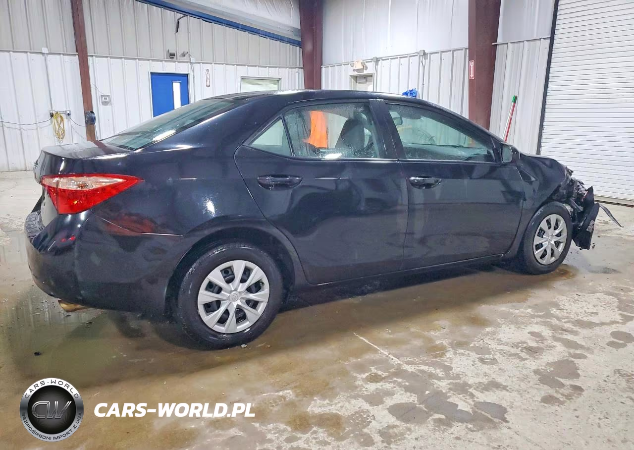 2018 Toyota Corolla L VIN:2T1BURHEXJC981253 - 3
