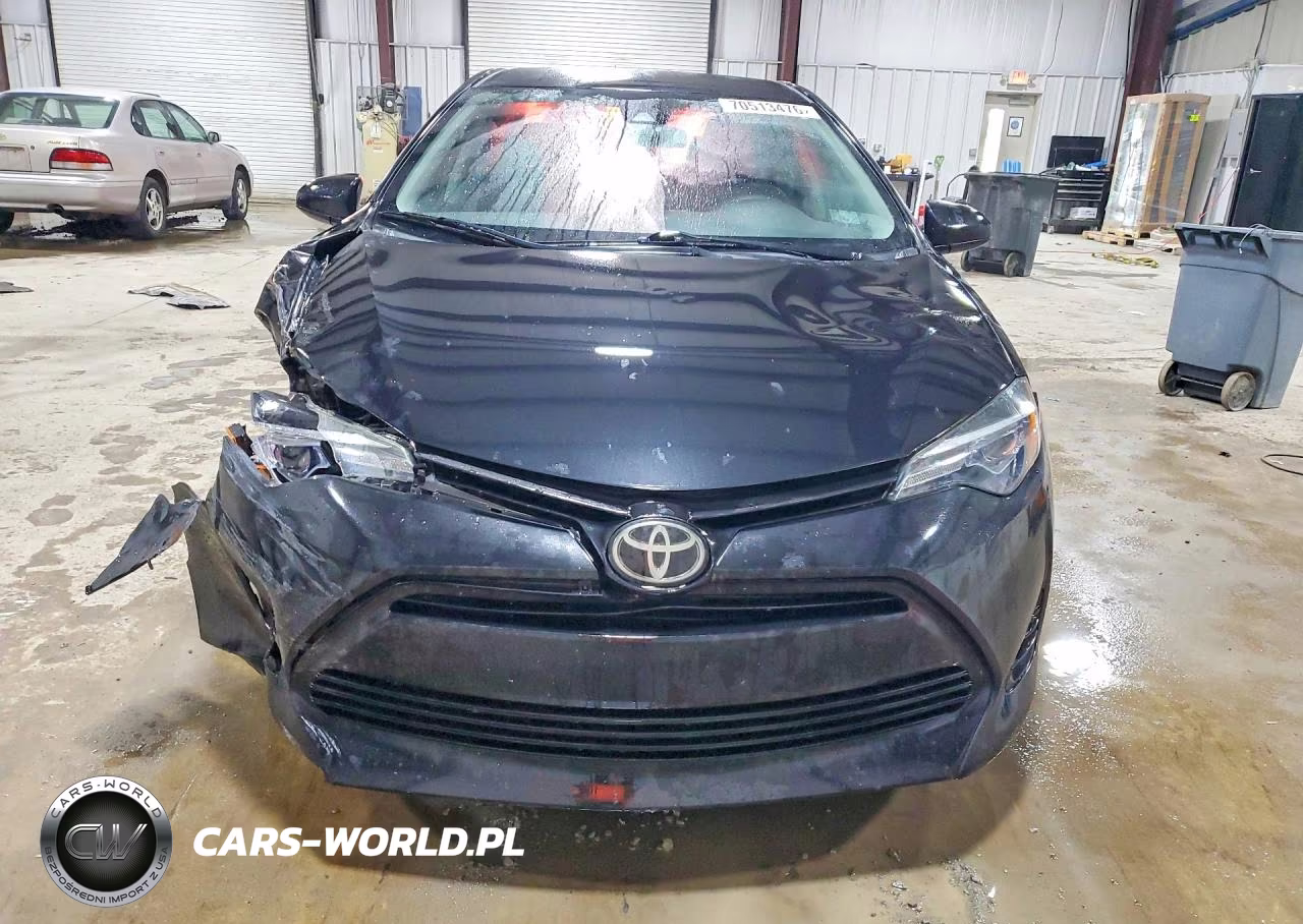 2018 Toyota Corolla L VIN:2T1BURHEXJC981253 - 5
