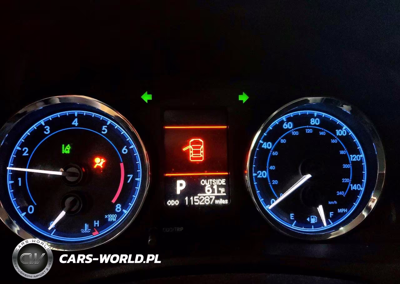 2018 Toyota Corolla L VIN:2T1BURHEXJC981253 - 9