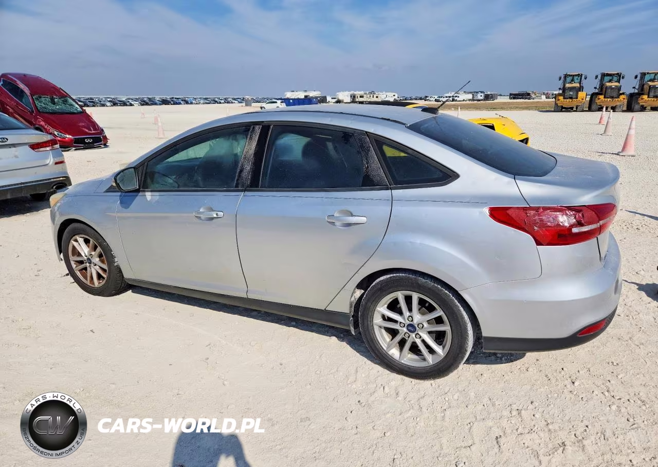 2015 Ford Focus Se VIN:1FADP3F29FL347797 - 2