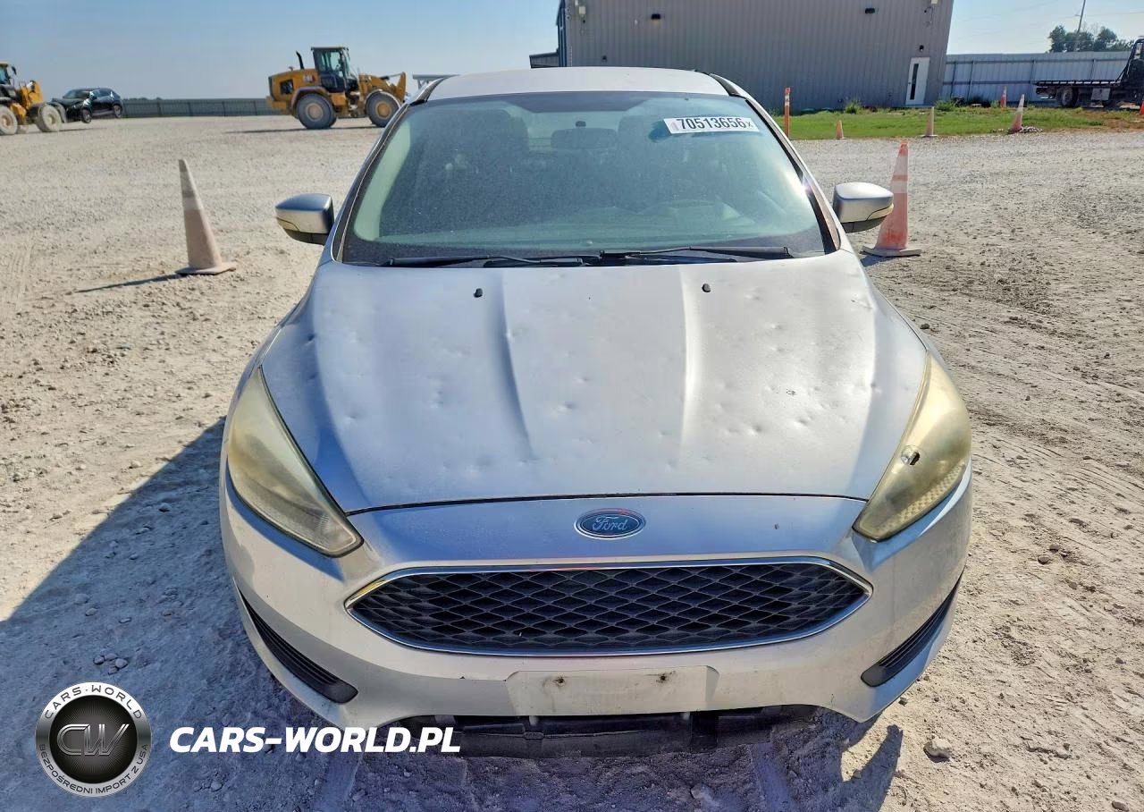 2015 Ford Focus Se VIN:1FADP3F29FL347797 - 5