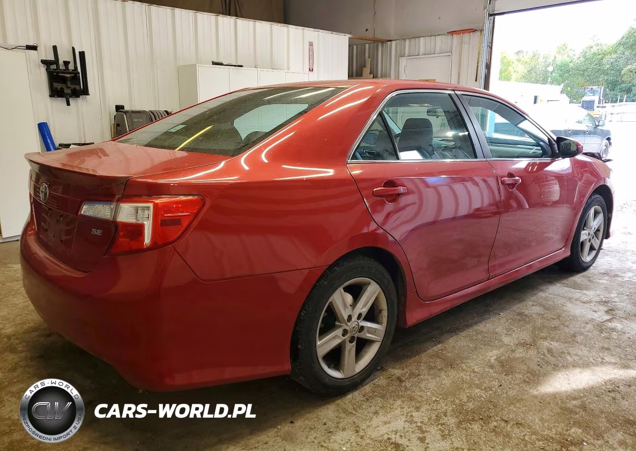 2014 Toyota Camry Se VIN:4T1BF1FK6EU775520 - 3