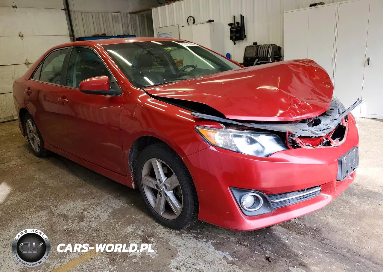 2014 Toyota Camry Se VIN:4T1BF1FK6EU775520 - 4