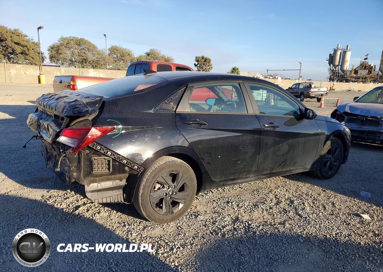 2023 Hyundai Elantra Sel VIN:KMHLM4AG5PU467000 - 3
