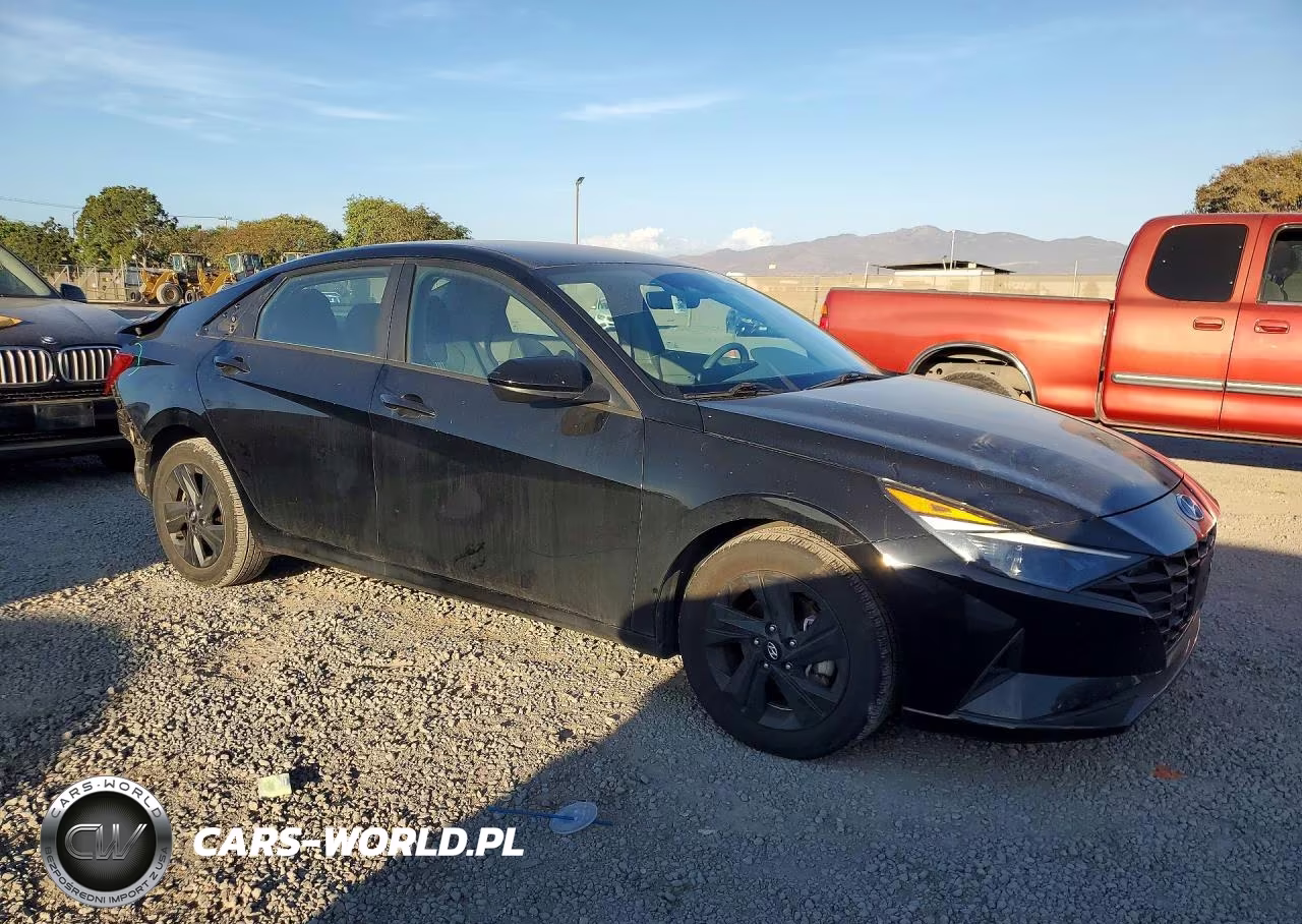 2023 Hyundai Elantra Sel VIN:KMHLM4AG5PU467000 - 4