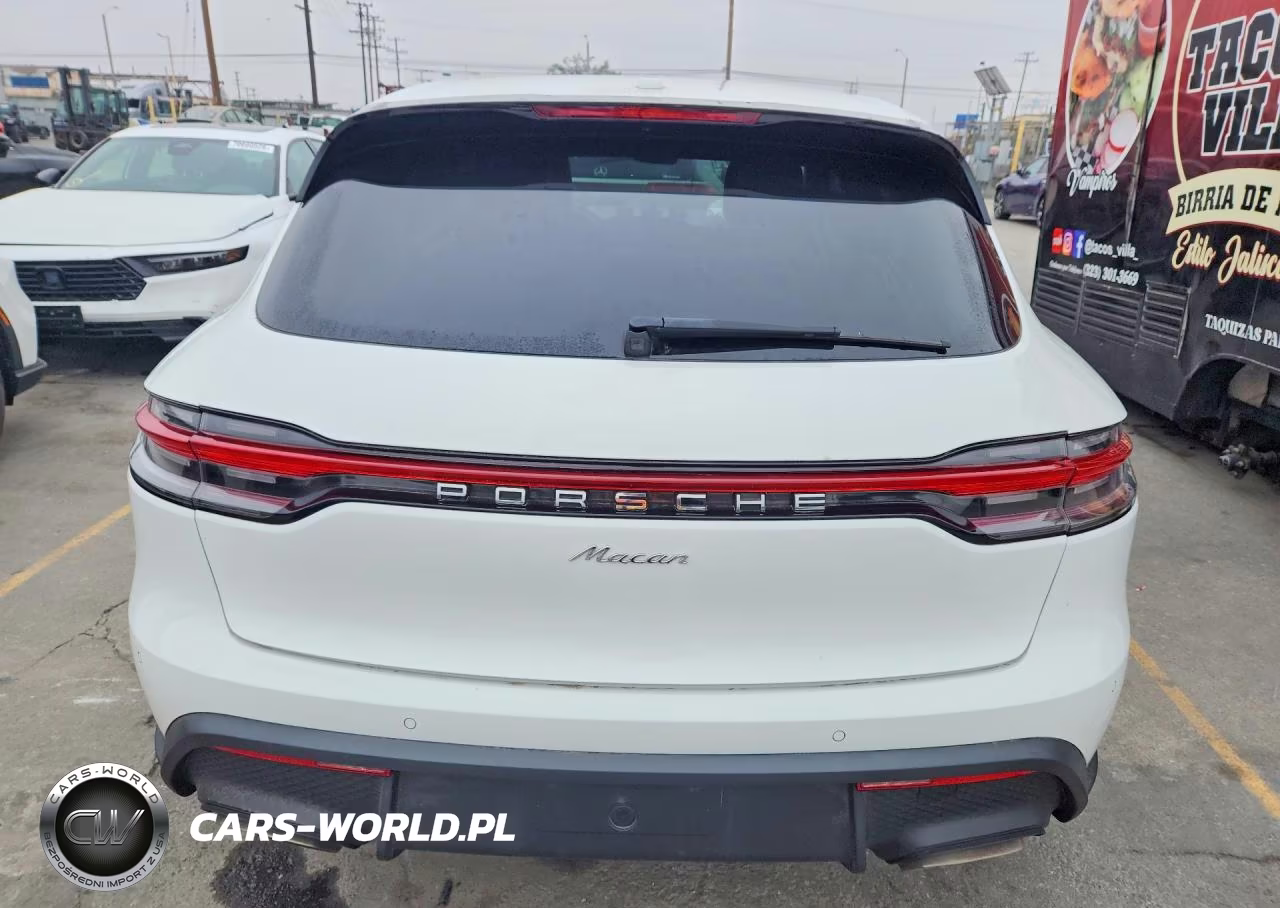 2023 Porsche Macan T VIN:WP1AA2A55PLB11240 - 6