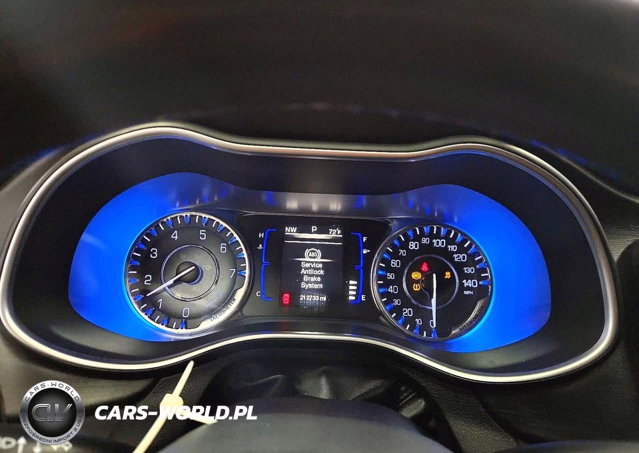 2015 Chrysler 200 Limited VIN:1C3CCCAB6FN711031 - 9