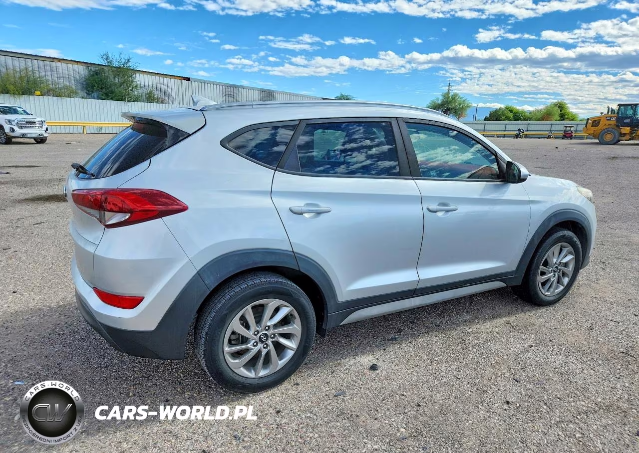 2018 Hyundai Tucson Sel VIN:KM8J33A46JU713845 - 3