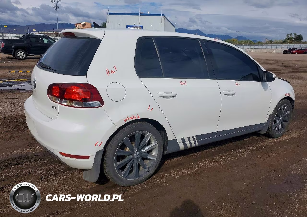 2013 Volkswagen Golf VIN:WVWDM7AJ4DW131652 - 3