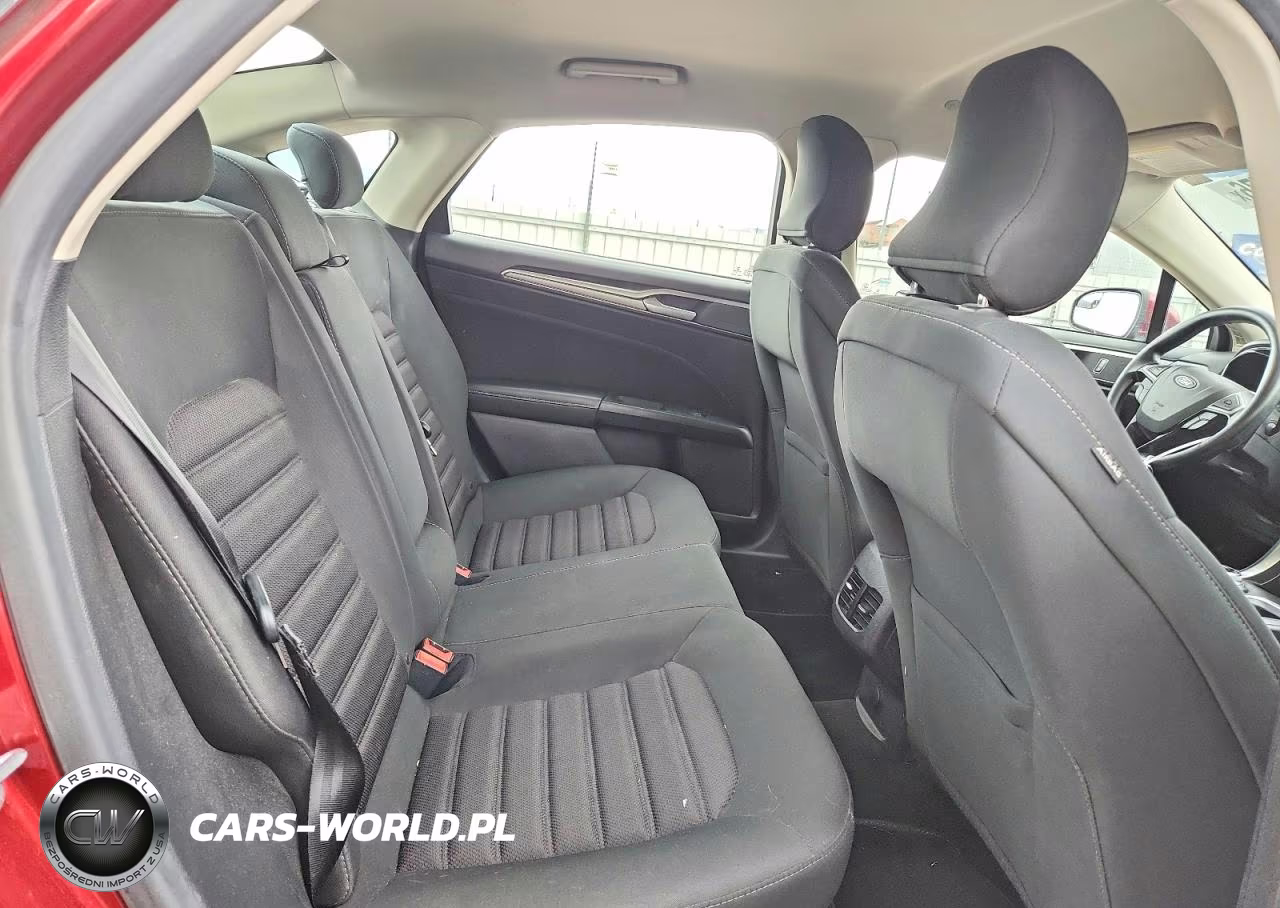 2018 Ford Fusion Se Hybrid VIN:3FA6P0LU3JR173653 - 10