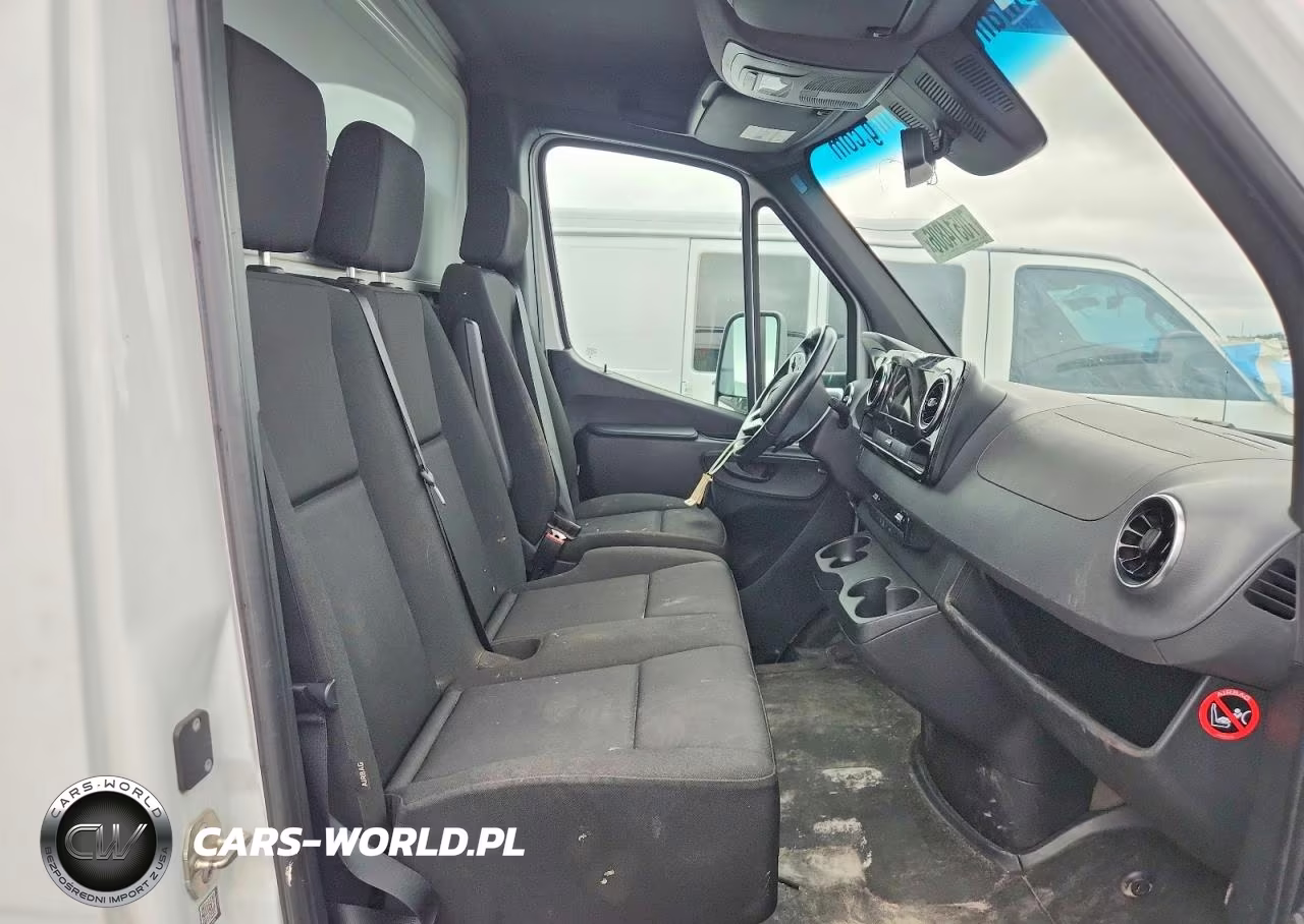 2023 Mercedes-Benz Sprinter 3500 VIN:W1X8N33Y8PN271148 - 10