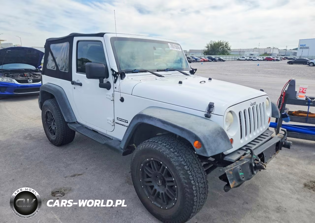 2012 Jeep Wrangler Sport VIN:1C4GJWAG9CL162500 - 4