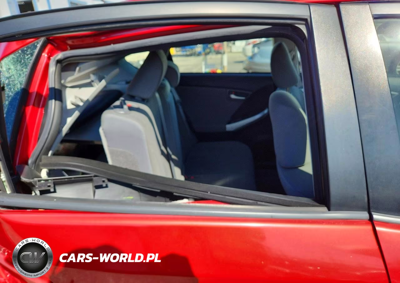 2014 Toyota Prius Two VIN:JTDKN3DU8E1738736 - 10
