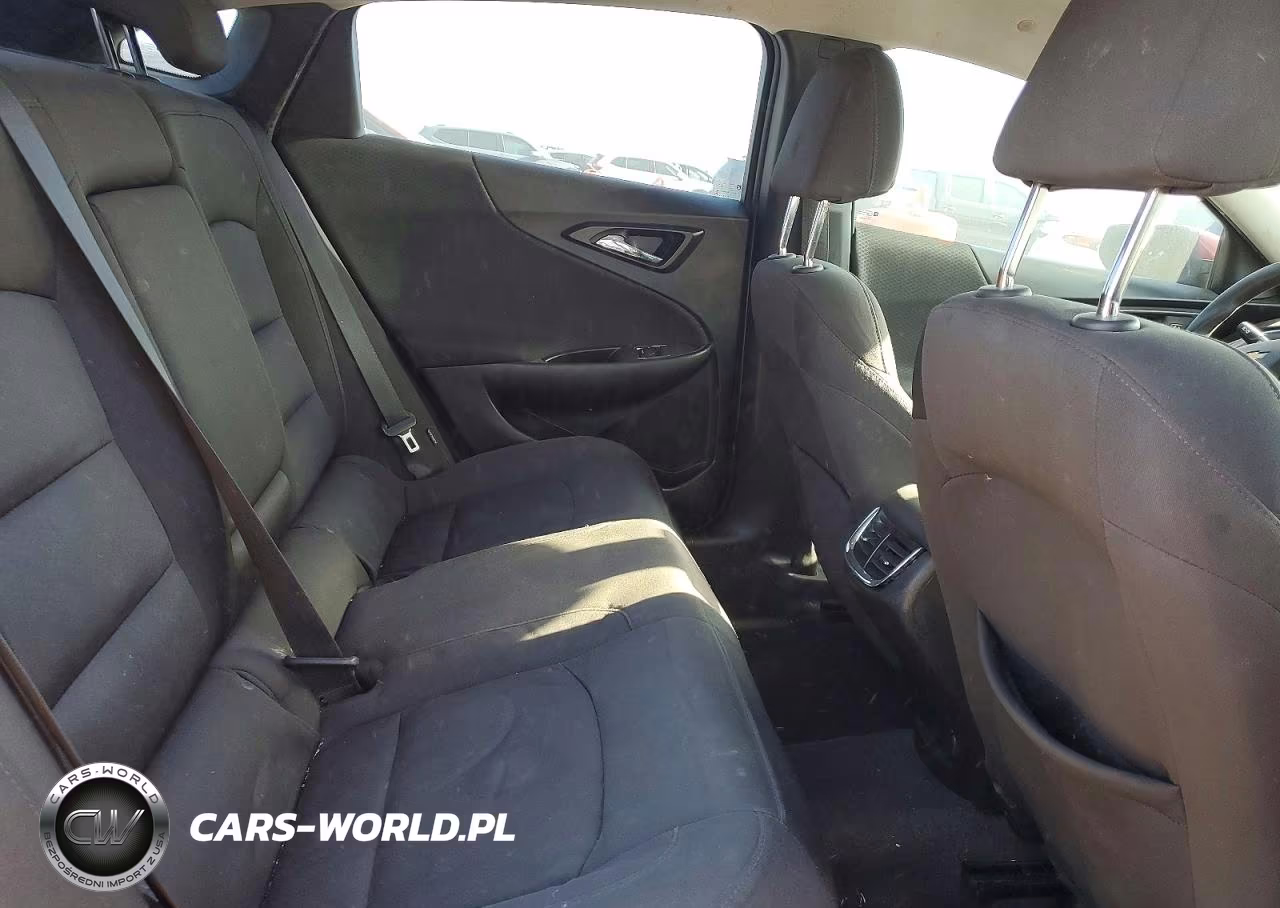 2018 Chevrolet Malibu Lt VIN:1G1ZD5ST3JF159280 - 10