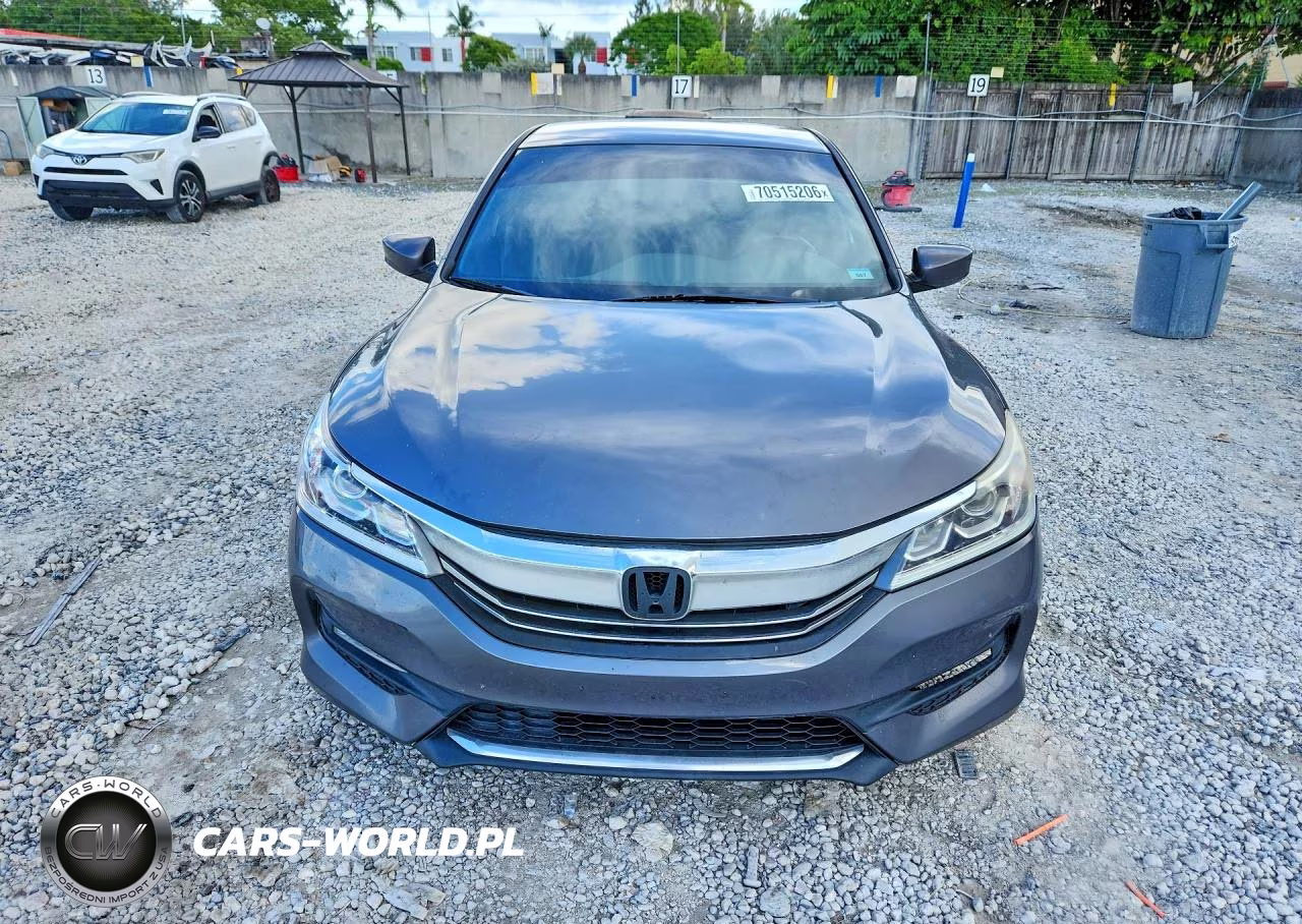 2016 Honda Accord Sport VIN:1HGCR2F50GA236722 - 5