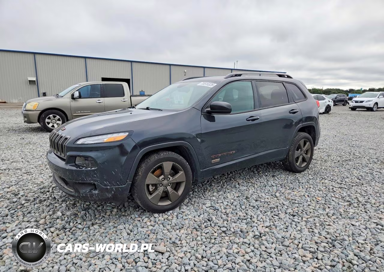 2017 Jeep Cherokee Latitude VIN:1C4PJLCB1HW534885 - 1