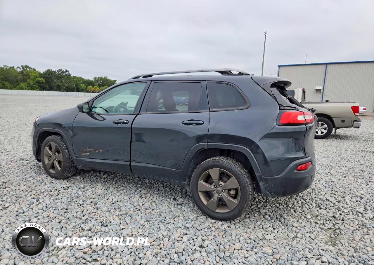 2017 Jeep Cherokee Latitude VIN:1C4PJLCB1HW534885 - 2