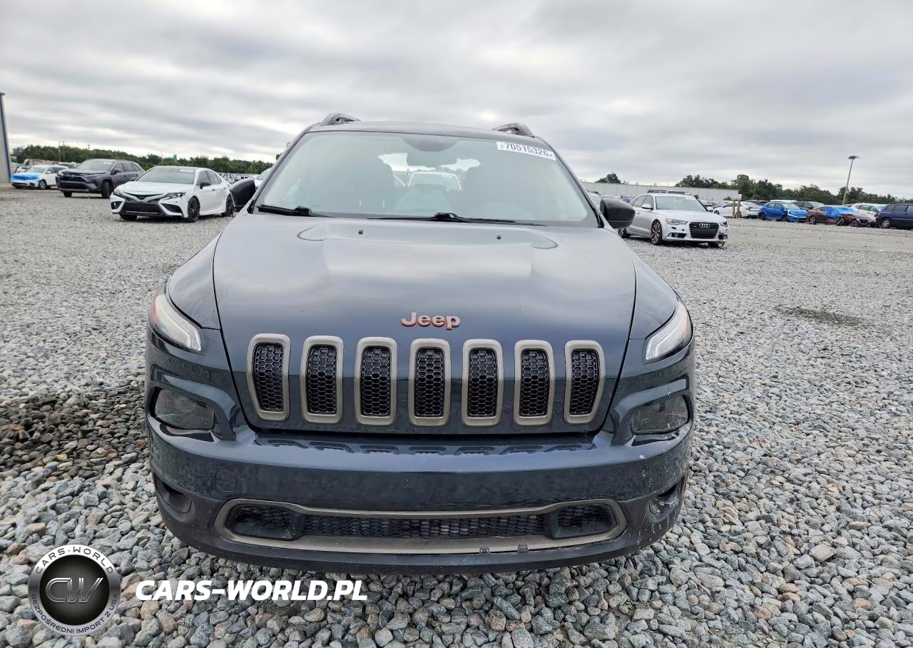 2017 Jeep Cherokee Latitude VIN:1C4PJLCB1HW534885 - 5