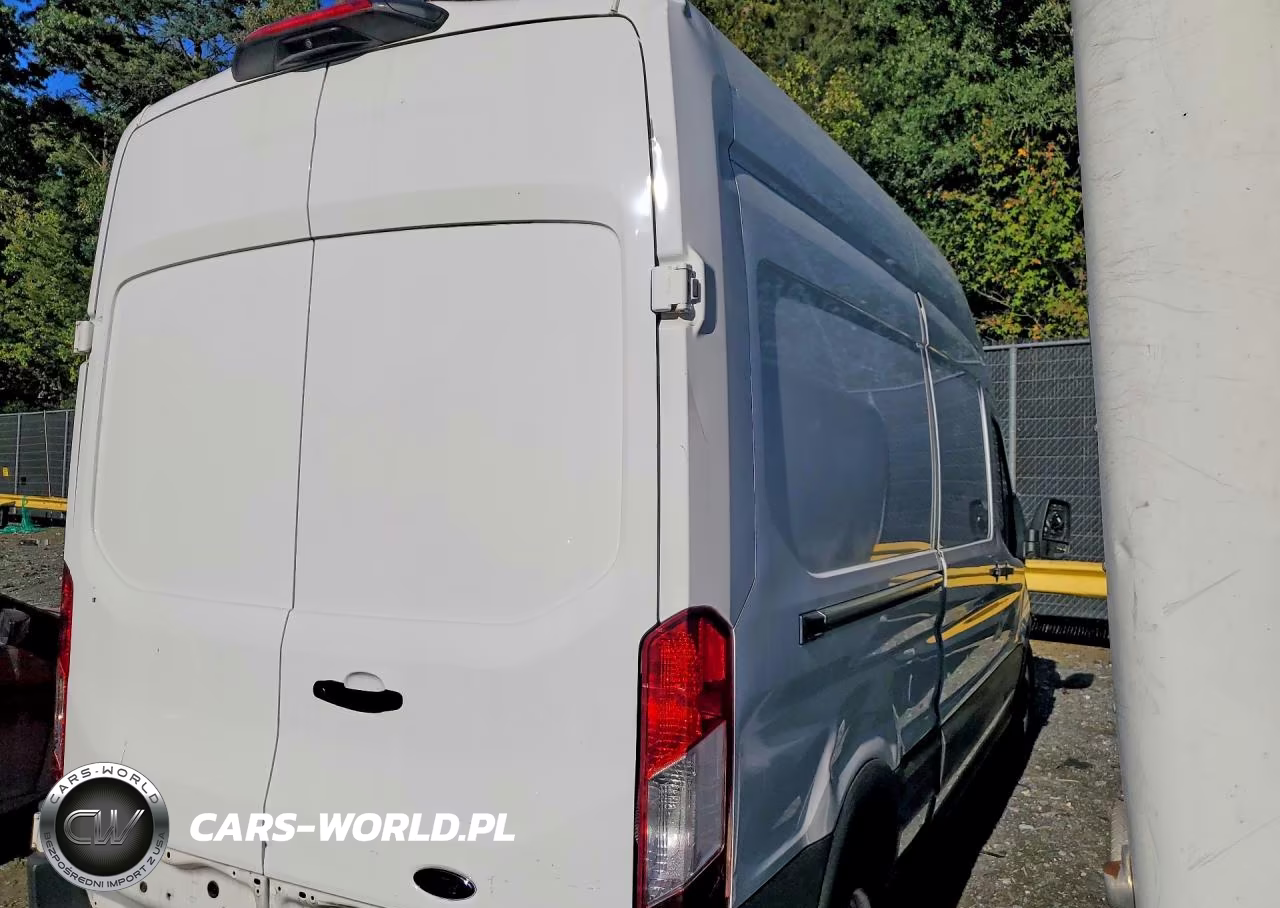 2021 Ford Transit 250 Delivery Van VIN:1FTBR1X87MKA53725 - 3