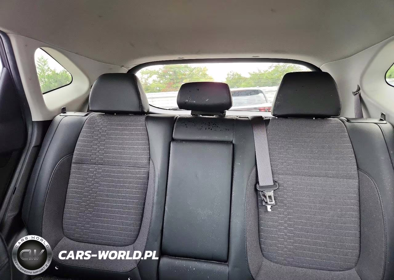2021 Kia Seltos S VIN:KNDEUCAAXM7082853 - 10