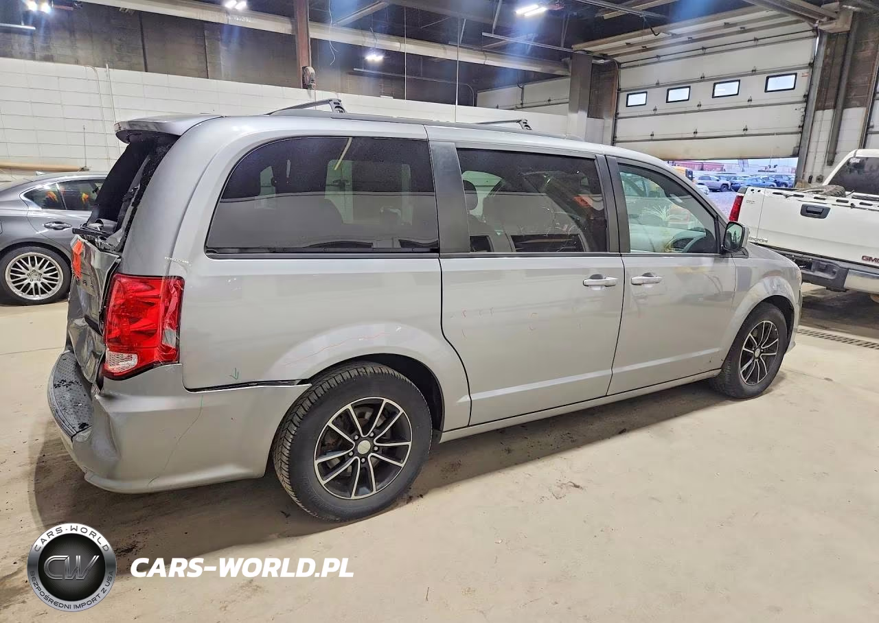 2018 Dodge Grand Caravan Gt VIN:2C4RDGEG5JR325888 - 3