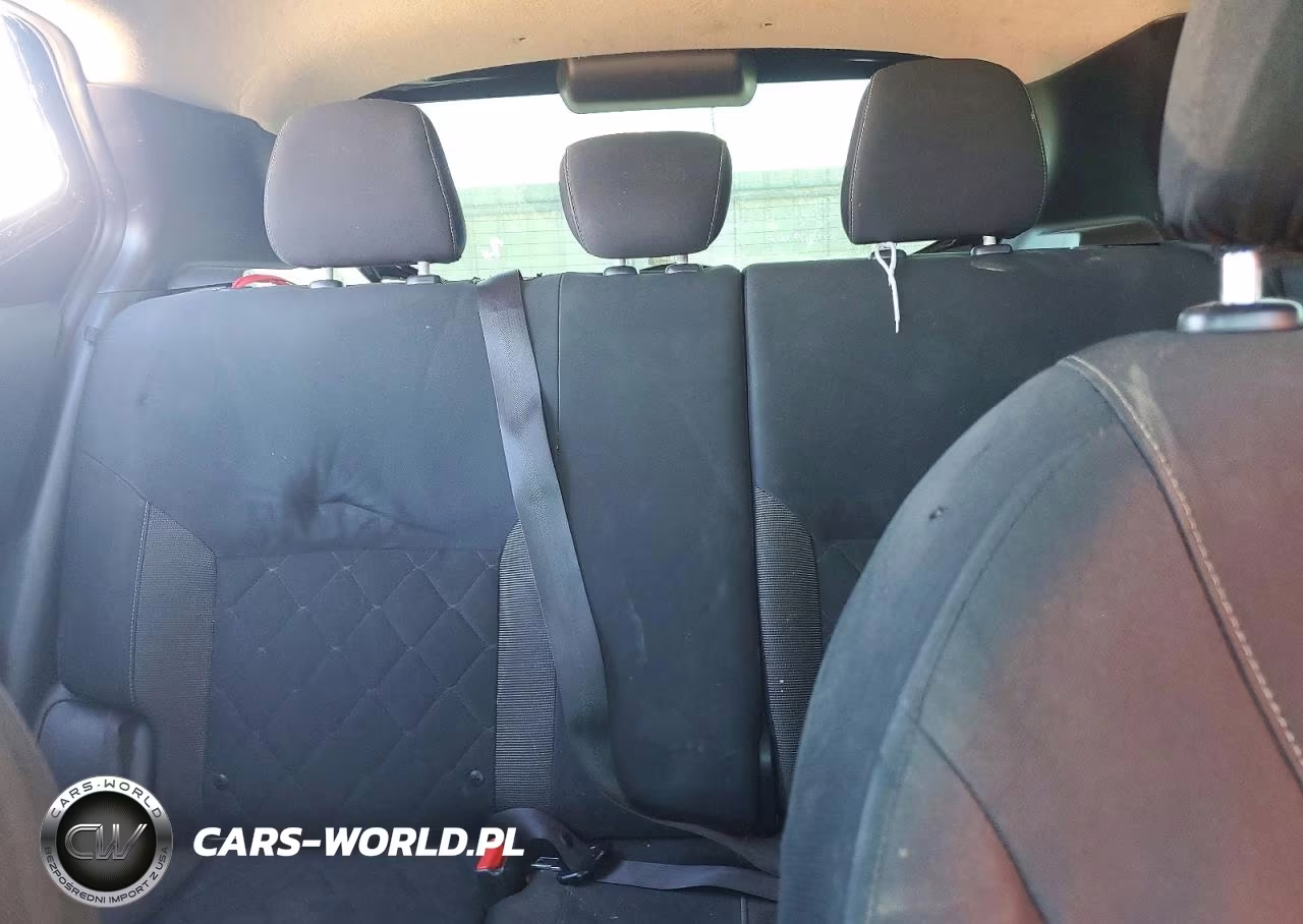 2019 Nissan Kicks Sv VIN:3N1CP5CU7KL558392 - 10