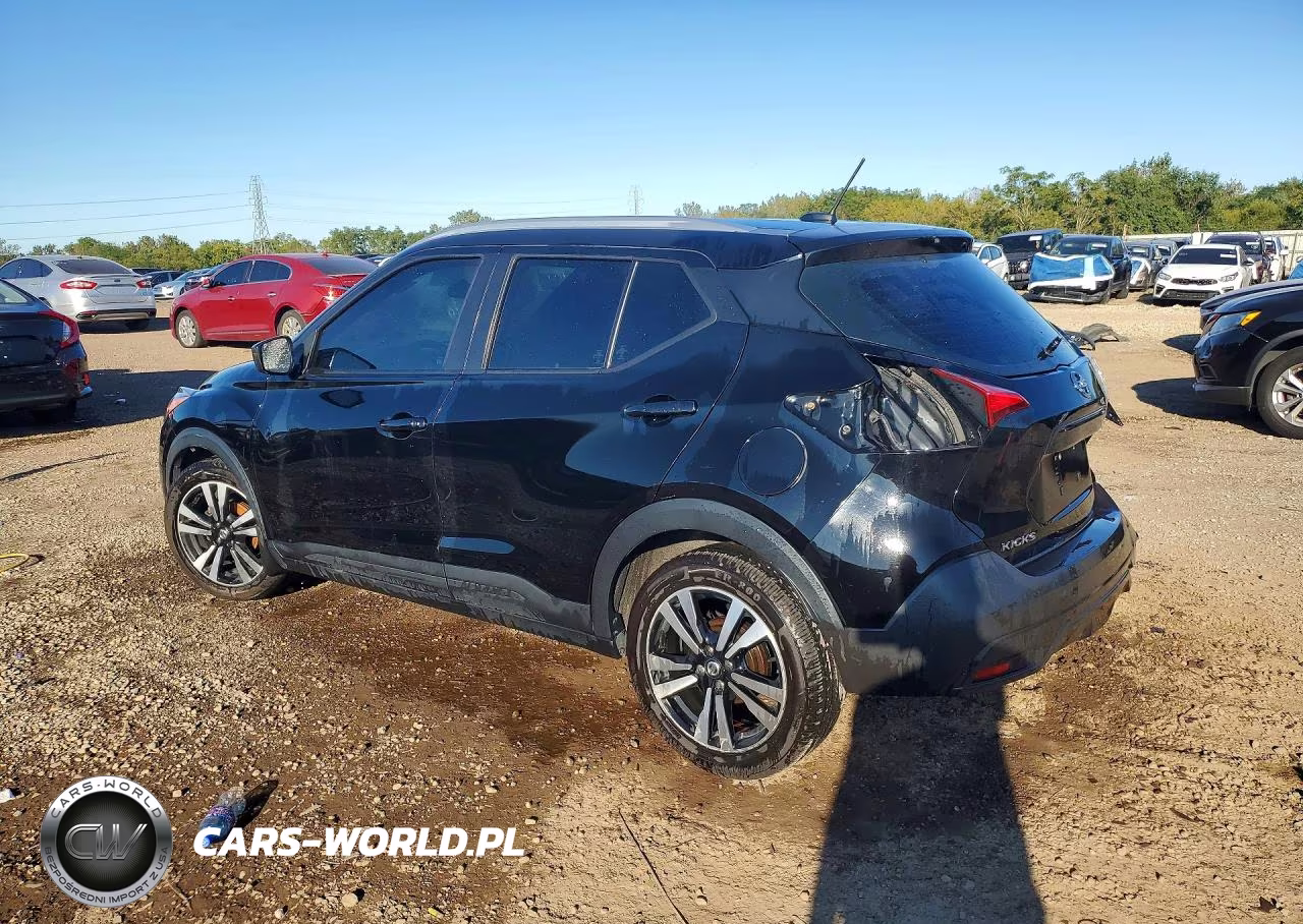 2019 Nissan Kicks Sv VIN:3N1CP5CU7KL558392 - 2
