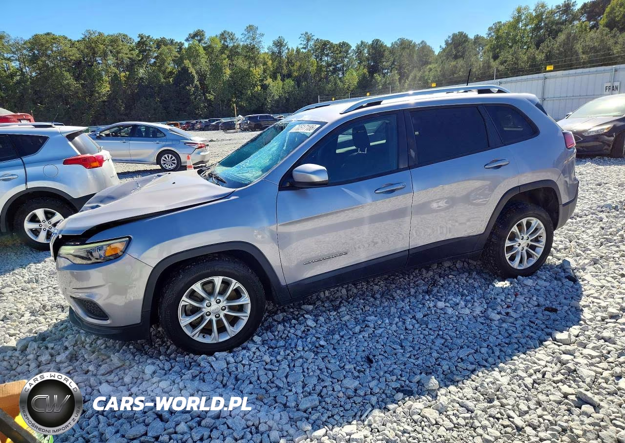 2020 Jeep Cherokee Latitude VIN:1C4PJLCB1LD581645 - 1