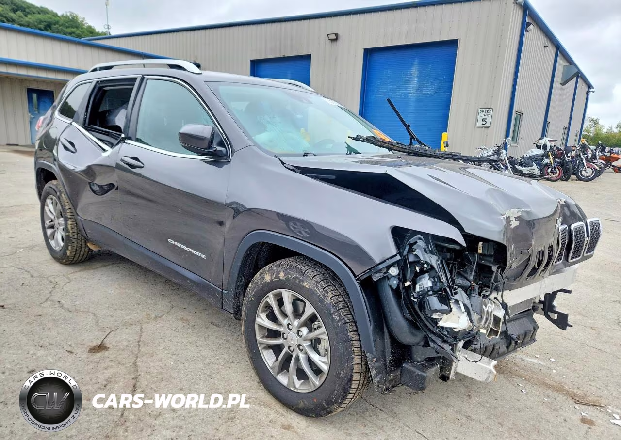 2021 Jeep Cherokee Latitude Lux VIN:1C4PJMMX9MD194102 - 4