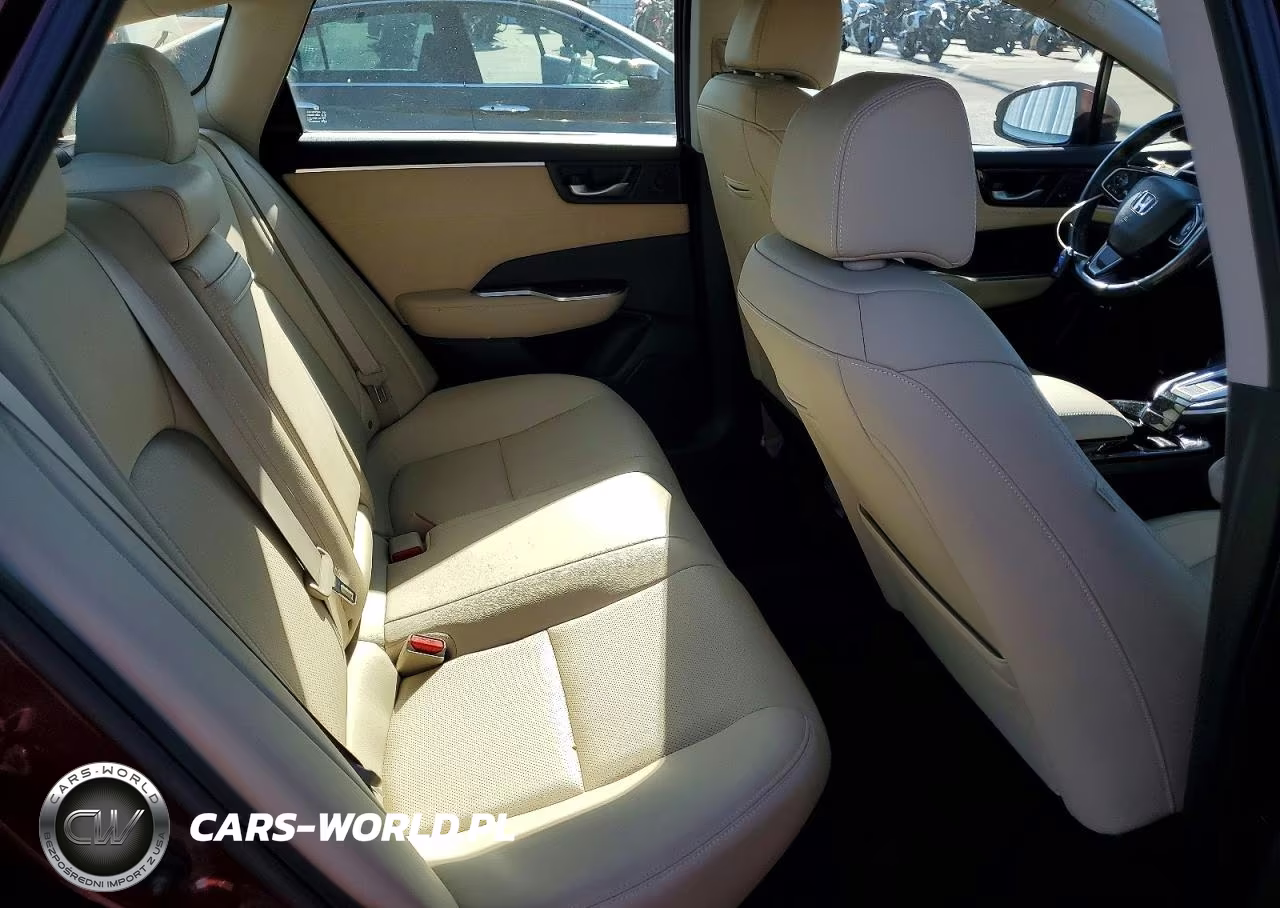2019 Honda Clarity Touring VIN:JHMZC5F34KC003559 - 10