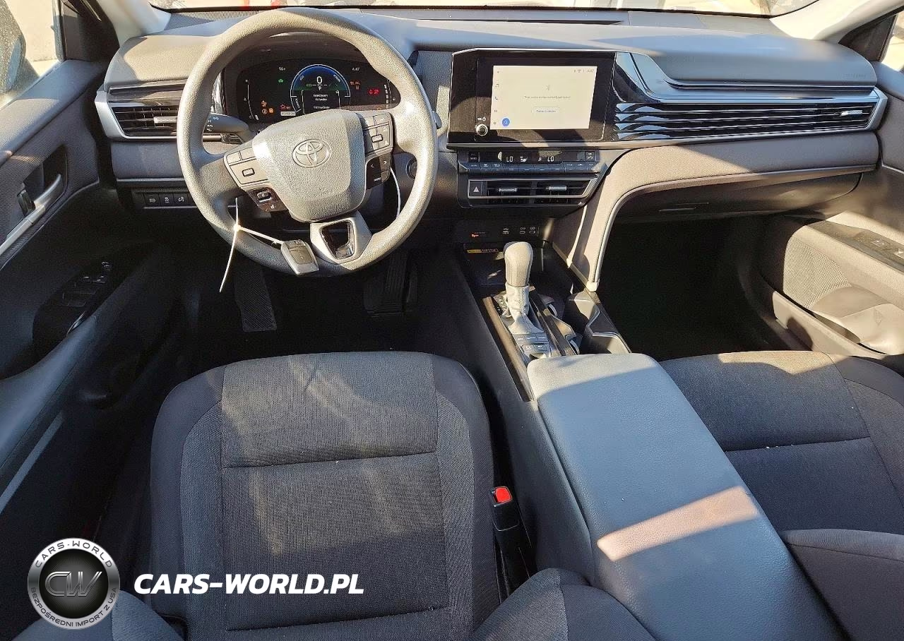 2025 Toyota Camry Le VIN:4T1DAACK2SU001529 - 8