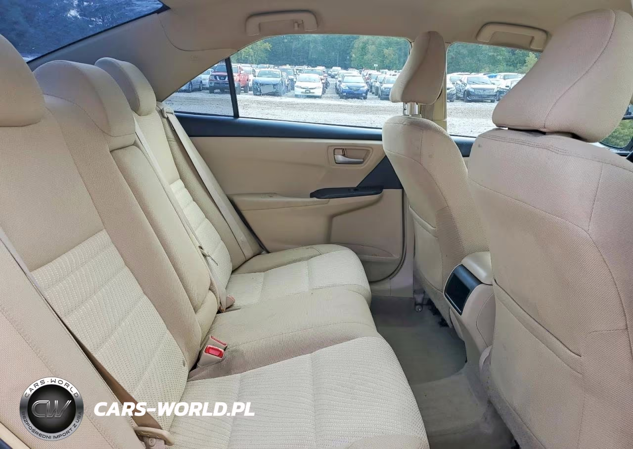 2017 Toyota Camry Le VIN:4T1BF1FK1HU785232 - 10