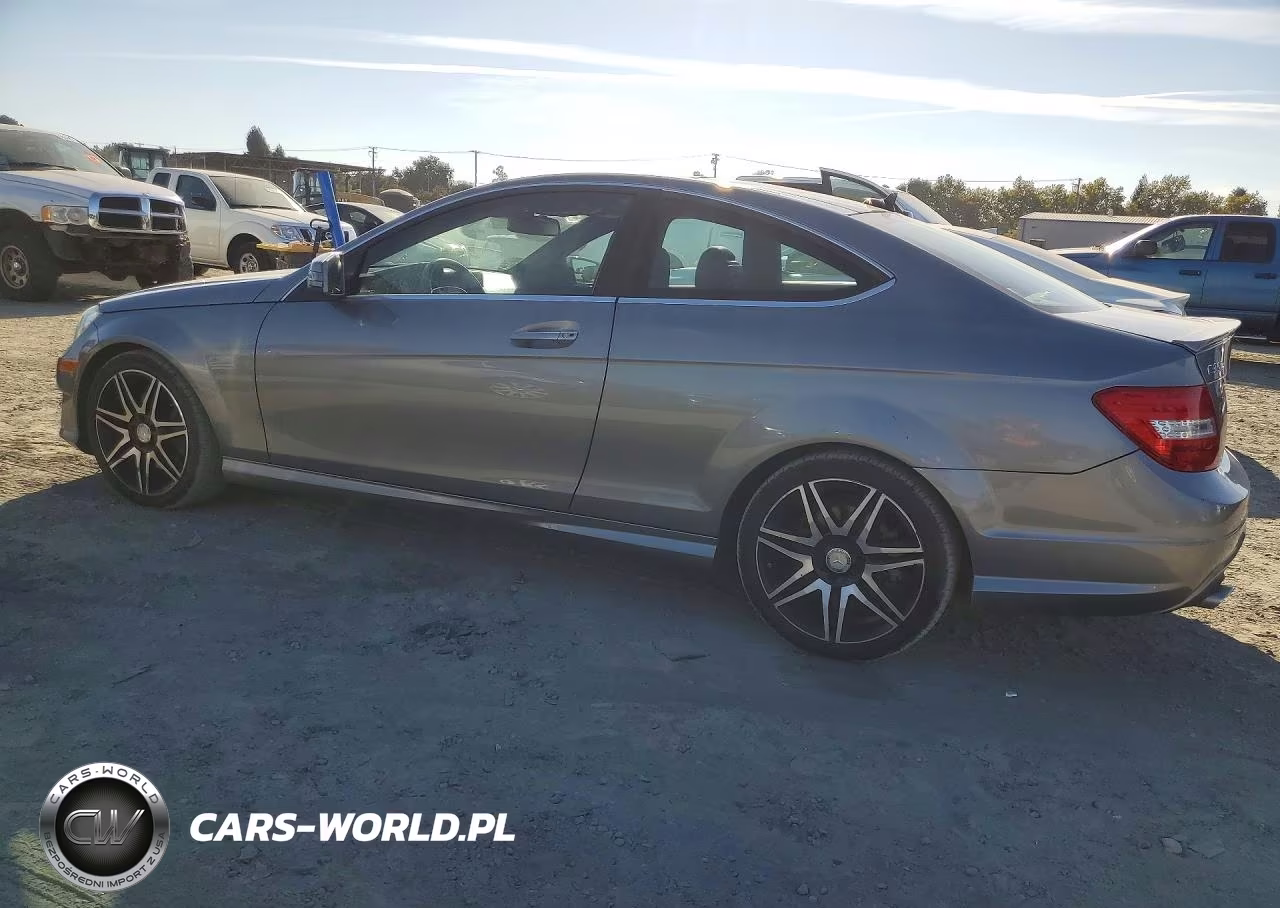 2014 Mercedes-Benz C 350 VIN:WDDGJ5HBXEG215193 - 2