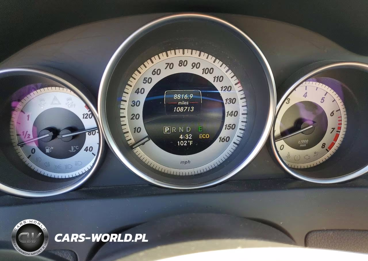 2014 Mercedes-Benz C 350 VIN:WDDGJ5HBXEG215193 - 9