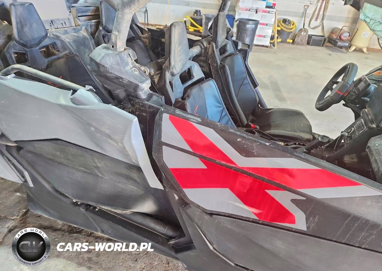 2026 Can-Am Maverick X3 Utility Vehicle VIN:3JBVCAY43TE000082 - 10