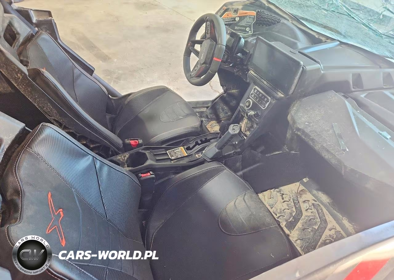 2026 Can-Am Maverick X3 Utility Vehicle VIN:3JBVCAY43TE000082 - 5
