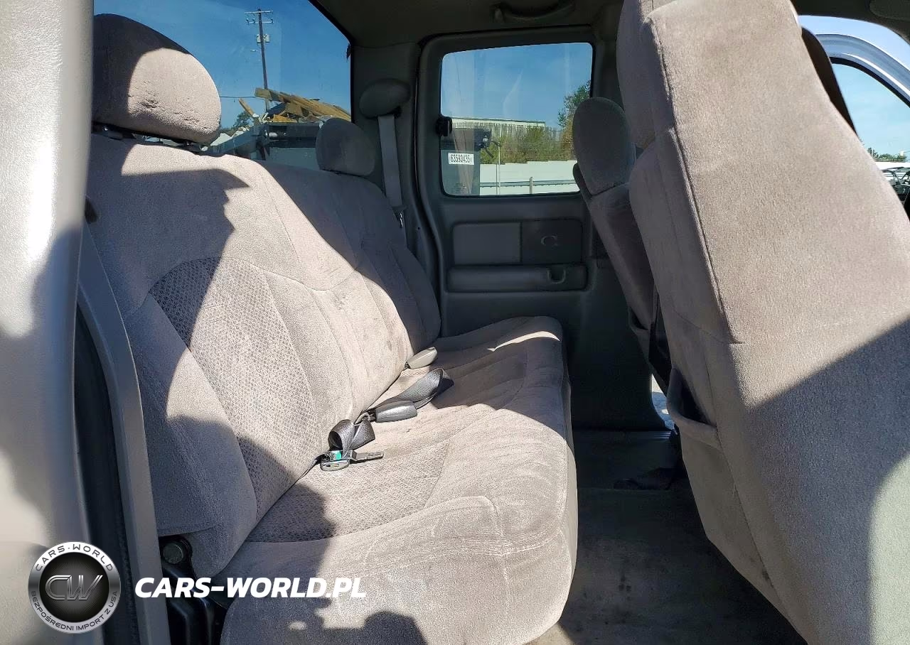 2000 Chevrolet Silverado C1500 VIN:1GCEC19T4YZ283039 - 10