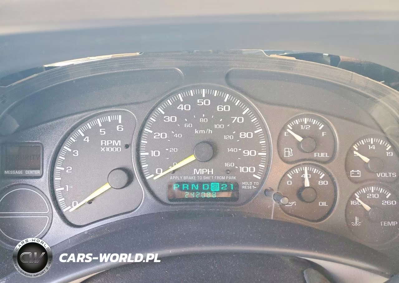 2000 Chevrolet Silverado C1500 VIN:1GCEC19T4YZ283039 - 9