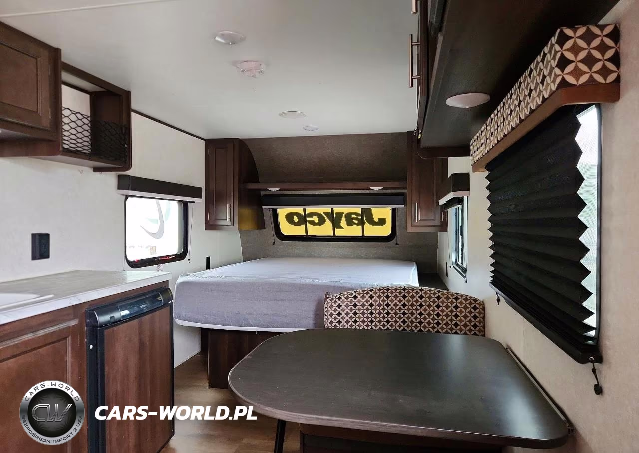 2019 Jayco Jay Flight VIN:1UJBJ0AJ5K17A0344 - 6