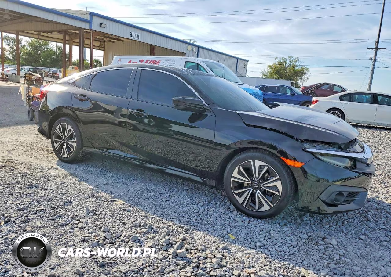 2017 Honda Civic Ex VIN:19XFC1F38HE031881 - 4