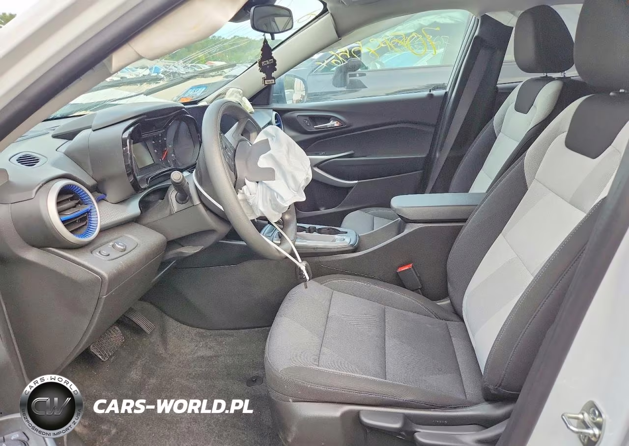 2026 Chevrolet Trax Ls VIN:KL77LFEP4TC041830 - 7