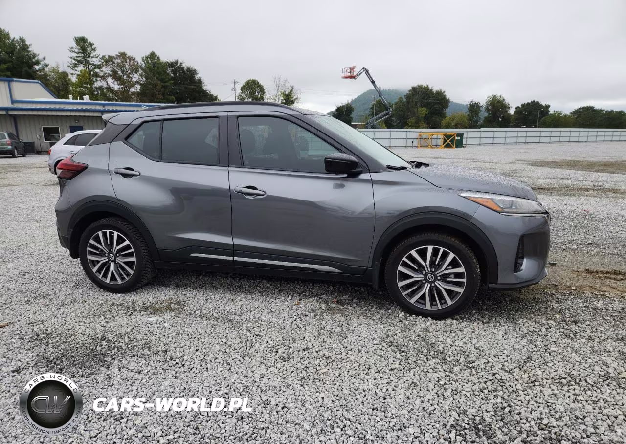 2021 Nissan Kicks Sr VIN:3N1CP5DVXML492446 - 4
