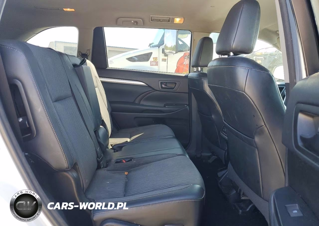 2015 Toyota Highlander Le Plus VIN:5TDZKRFH7FS076808 - 11