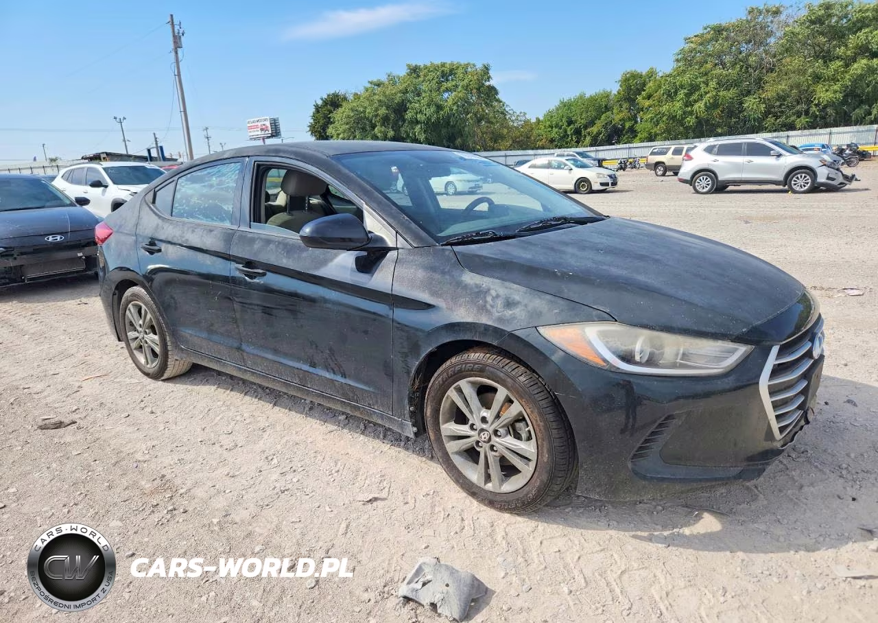 2018 Hyundai Elantra Sel VIN:5NPD84LF0JH240378 - 4