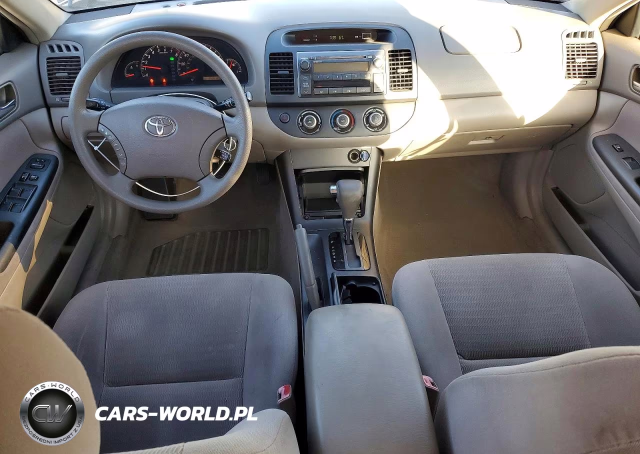 2005 Toyota Camry Le VIN:4T1BE32K25U505589 - 8