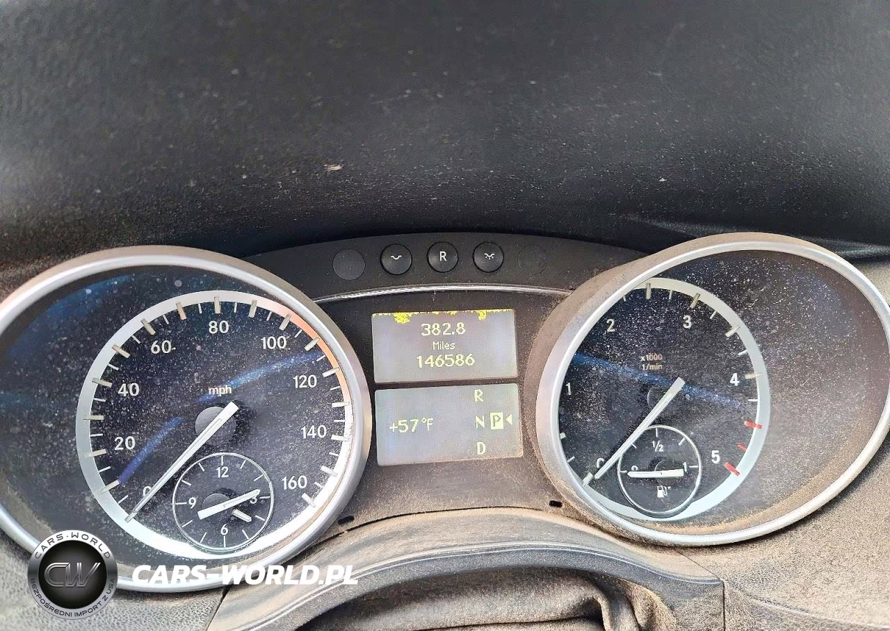 2011 Mercedes-Benz R 350 Bluetec VIN:4JGCB2FE4BA119958 - 9