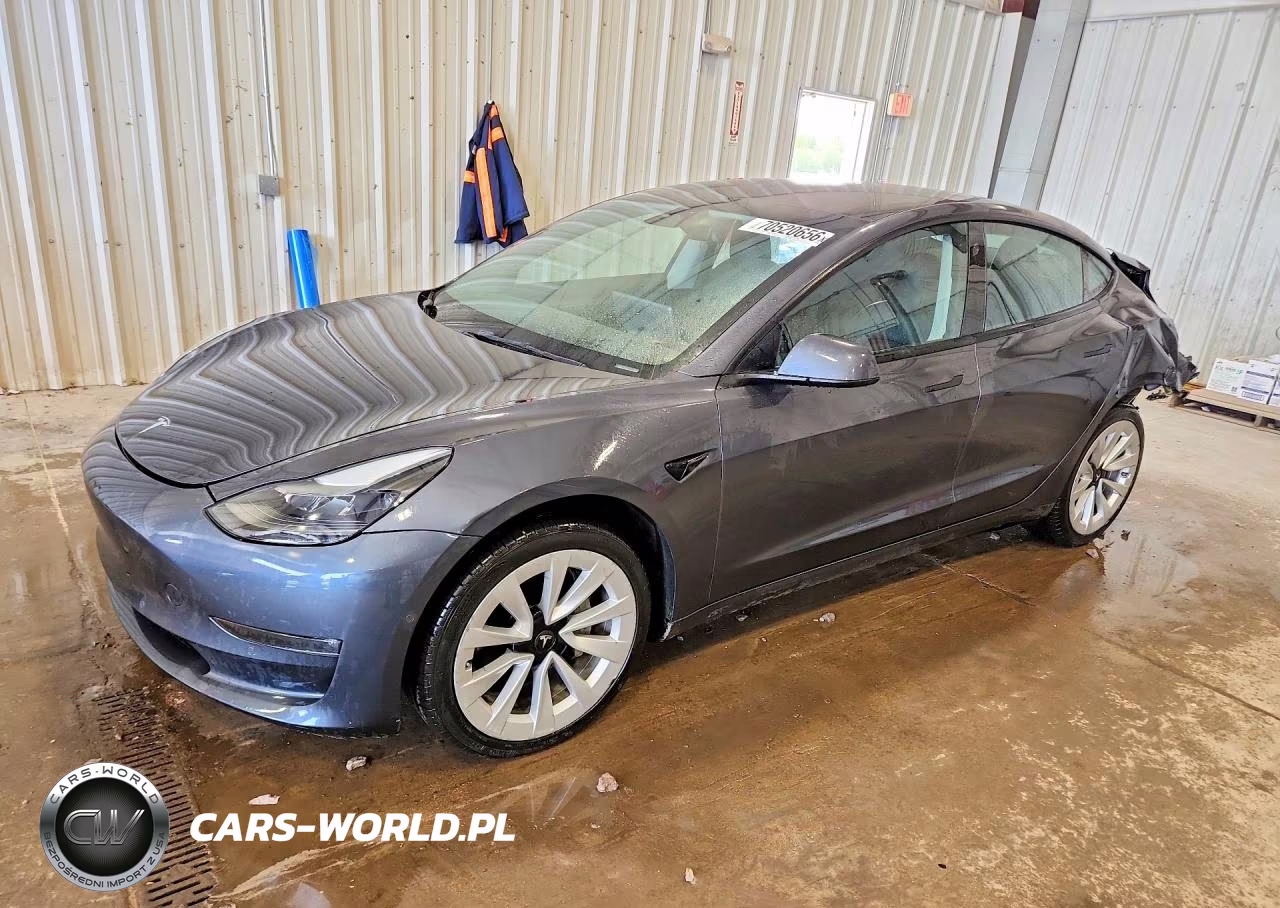 2022 Tesla Model 3 – zdjęcie 1 z 12